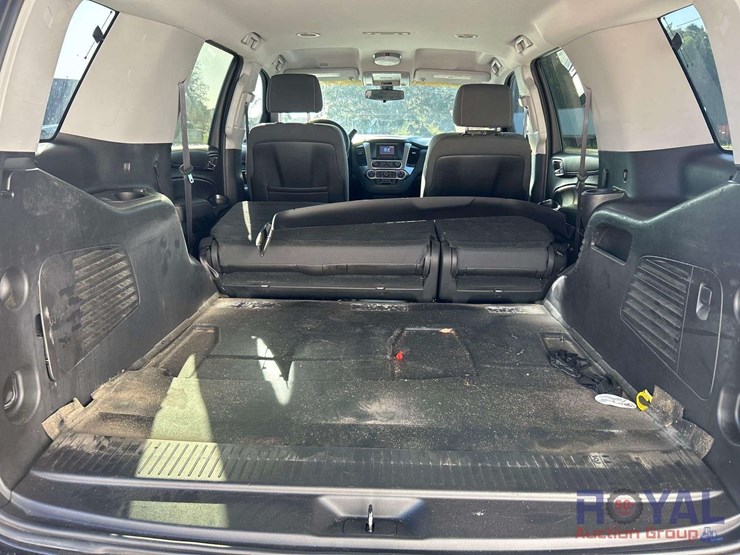 2015-cheverolet-tahoe-suv-image-24