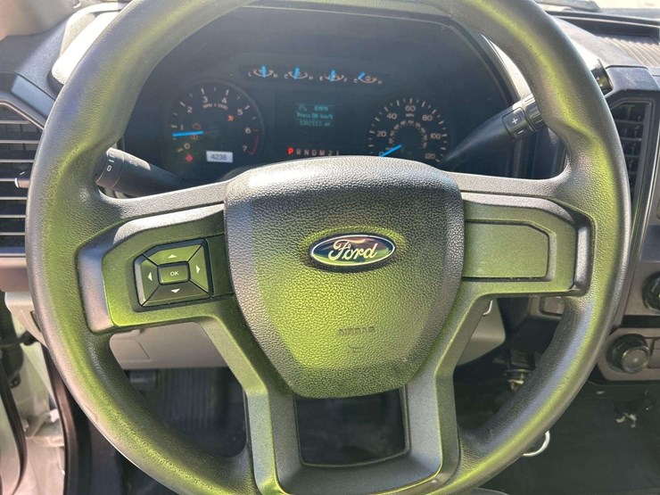 2017-ford-f150-image-13