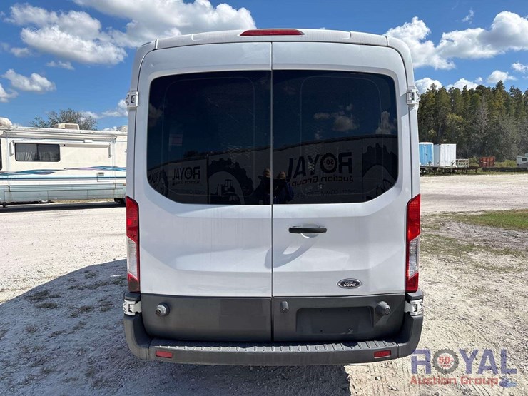 2016-ford-transit-image-31