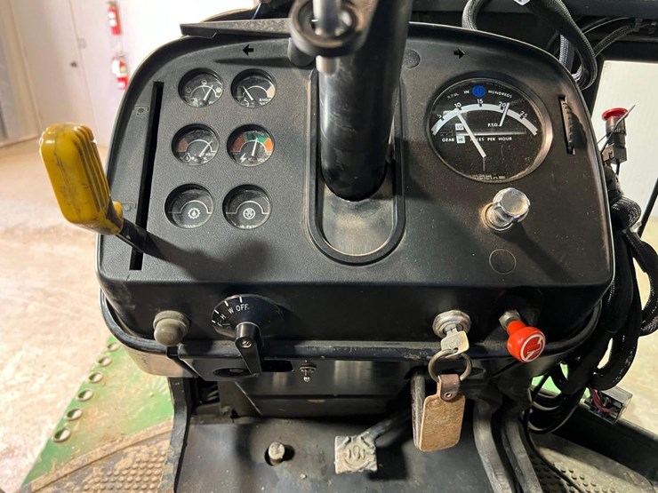 john-deere-4030-image-24