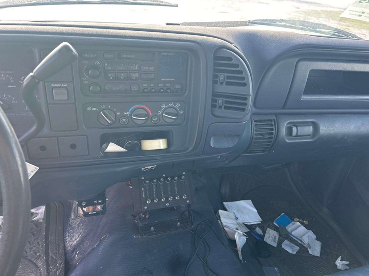 1997-chevrolet-c3500-auto-crane-service-truck-image-14