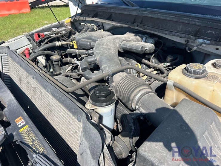 2016-ford-f550-image-9