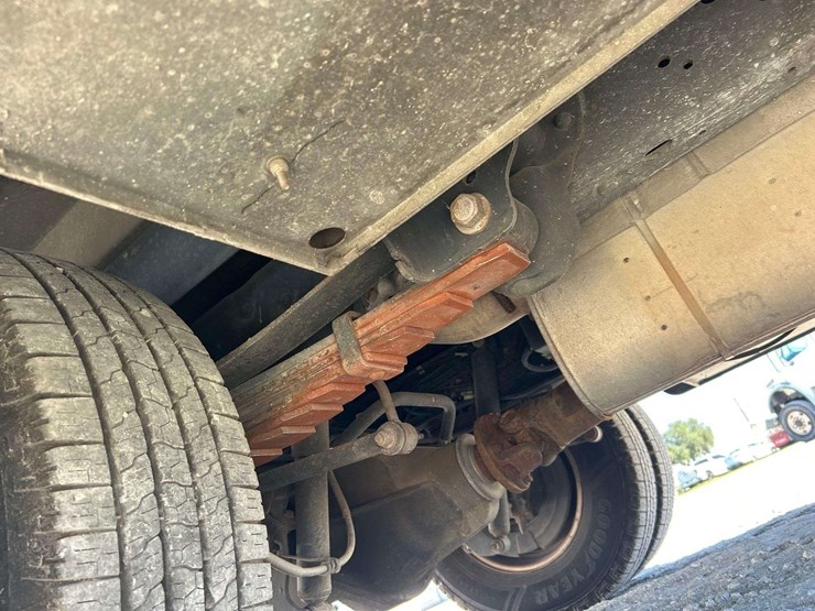 2015-ford-f350-image-22