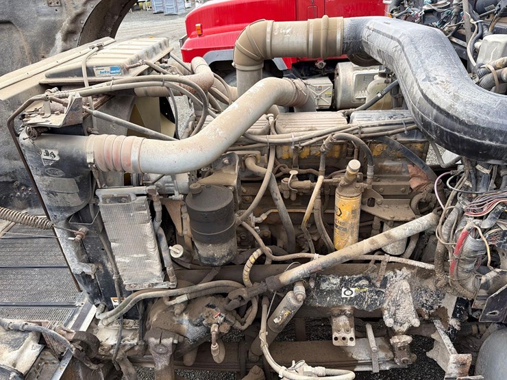 2003-peterbilt-357-image-29