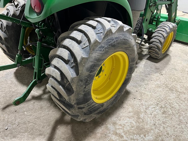 2020-john-deere-3046r-image-20