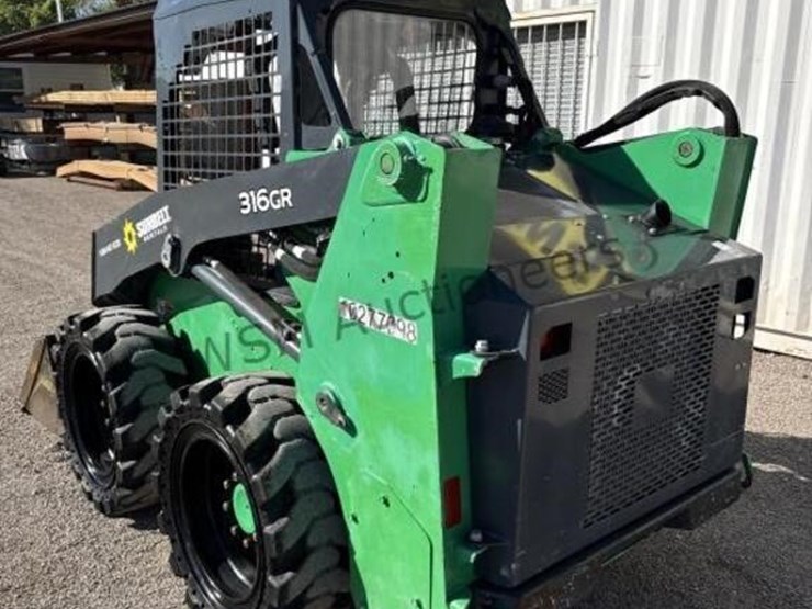 2020-deere-316gr-image-8