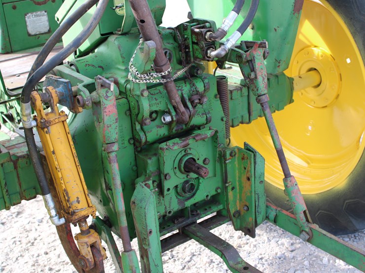 1962-john-deere-2010-image-17