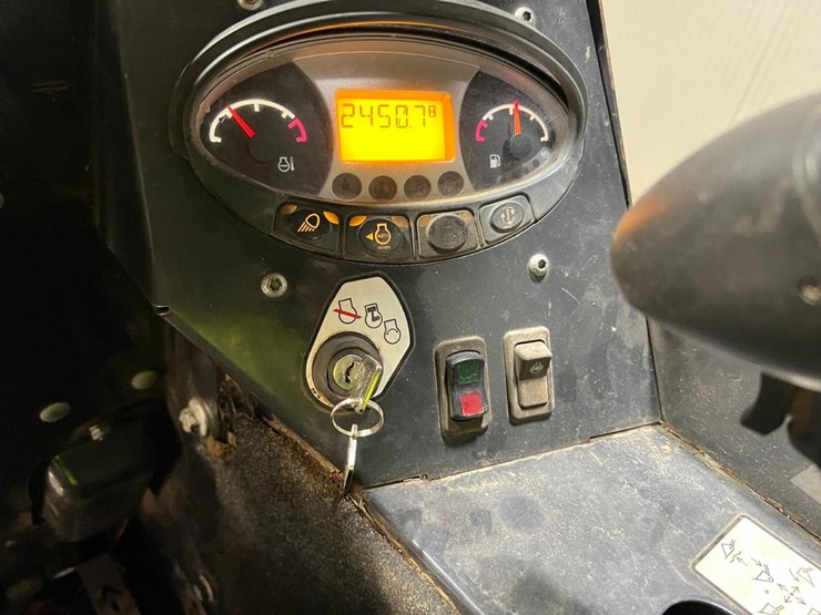 2021-bobcat-l28-image-21