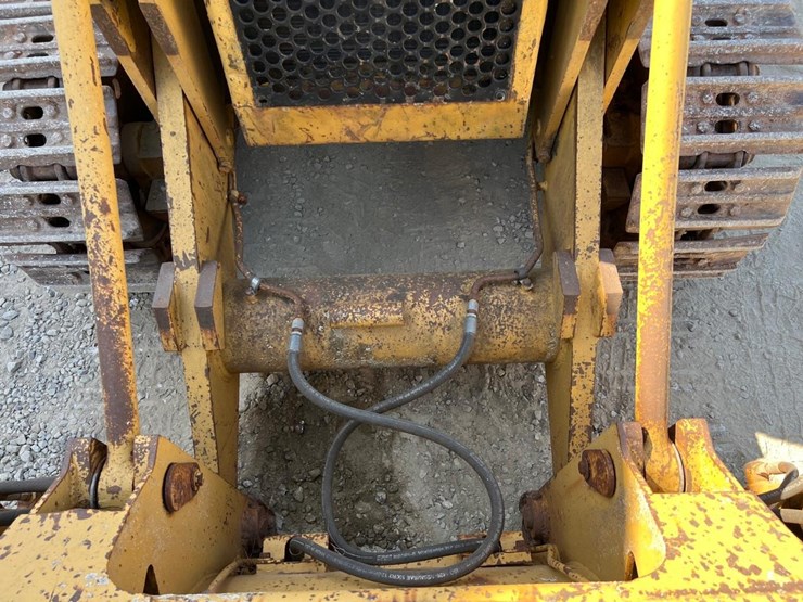 caterpillar-935b-image-10