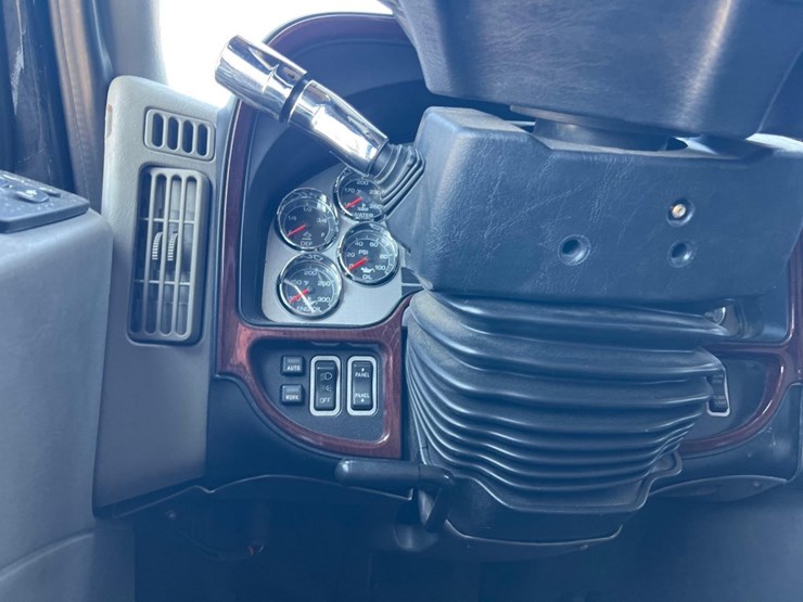 2015-international-lonestar-image-40