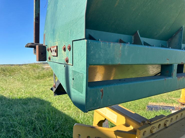 #32236-•-nammoc-levee-squeeze-w/marliss-levee-seeder-image-17