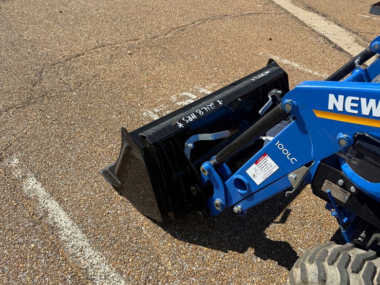 new-holland-workmaster-25s-image-12