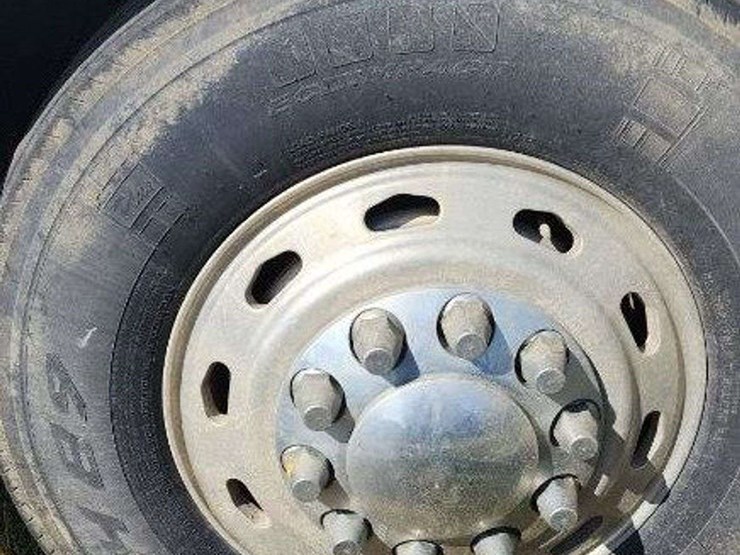 1997-freightliner-image-3