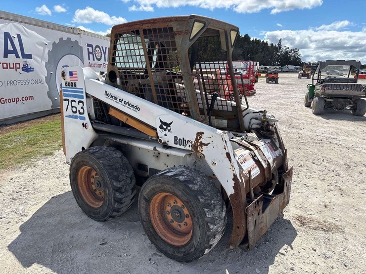 2002-bobcat-763-high-flow-compact-wheel-loader-skid-steer-image-2