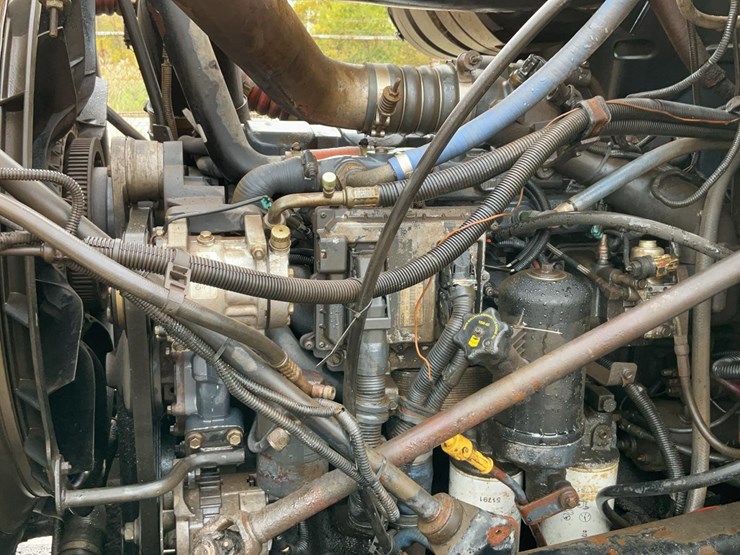 2004-mack-chn613-image-15