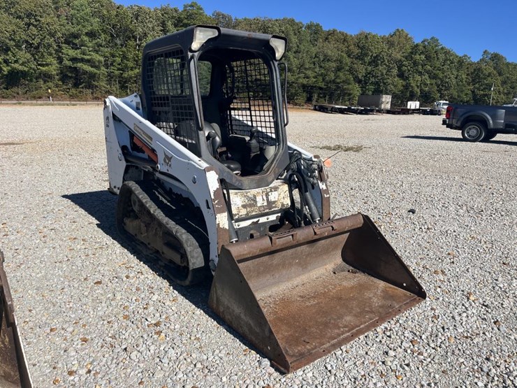 2016-bobcat-t450-image-5