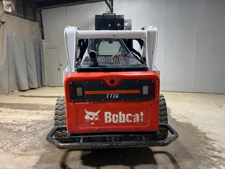2019-bobcat-t770-image-5
