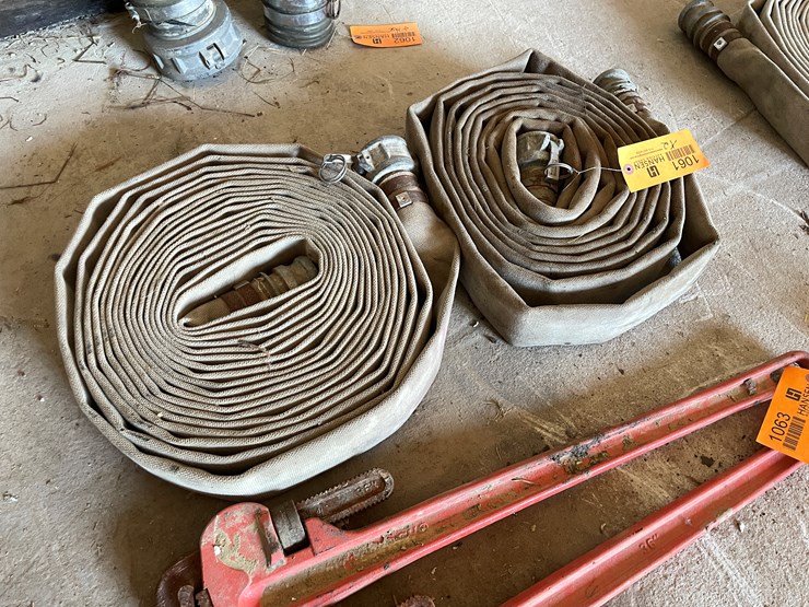 #1061-•-(2)-discharge-hoses-image-1