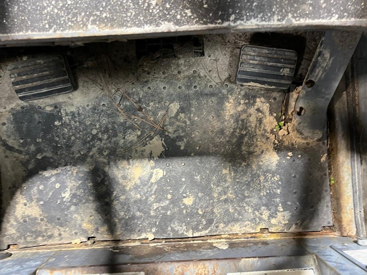 takeuchi-tl130-image-28