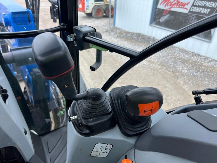 2017-new-holland-t4.75-image-28