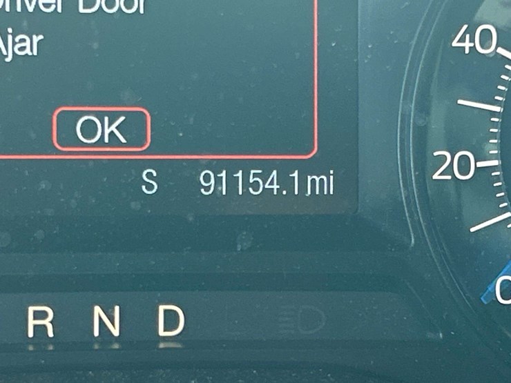 2016-ford-explorer-image-6