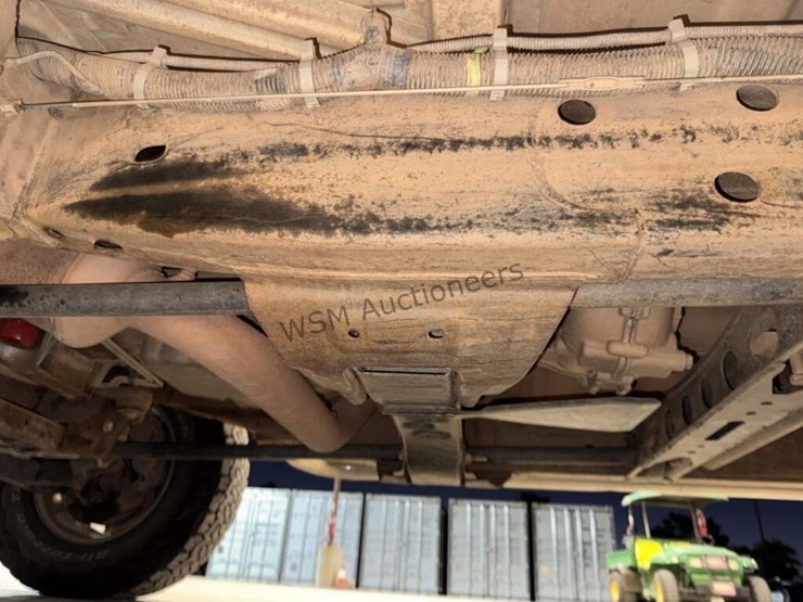 2015-chevrolet-silverado-2500hd-image-30