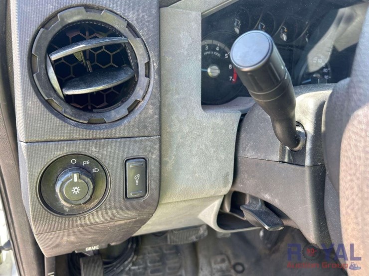 2011-ford-f350-image-14