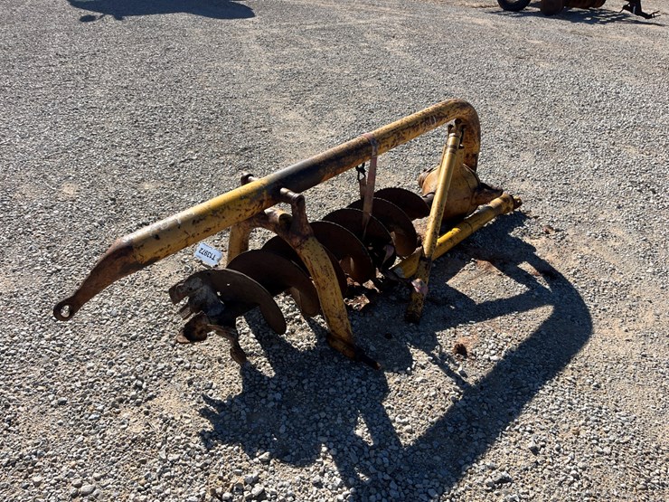 #t13972-•-danuser-post-hole-digger-image-1