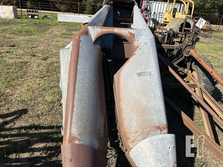 single-row-corn-picker-image-3