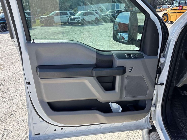 2017-ford-f250-image-17