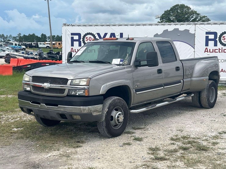 2003-chevrolet-silverado-3500-image-1