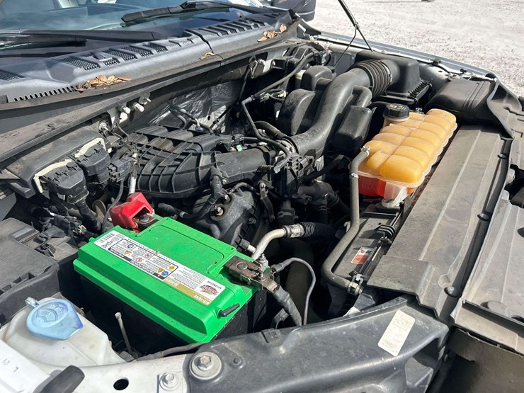 2016-ford-f150-image-9