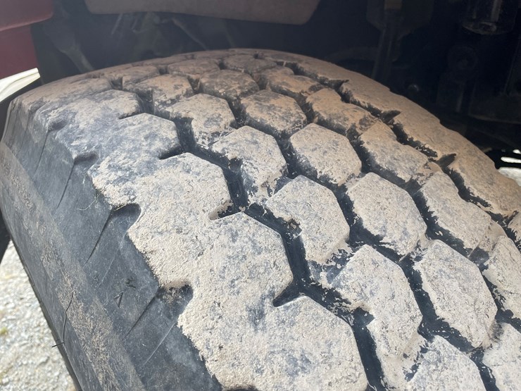 caterpillar-c12-image-11