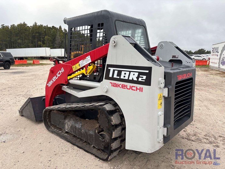 2016-takeuchi-tl8r2-image-4