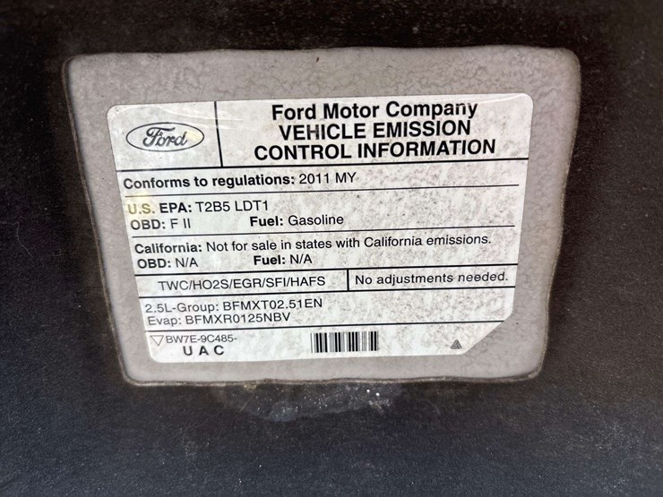 2011-ford-escape-image-10