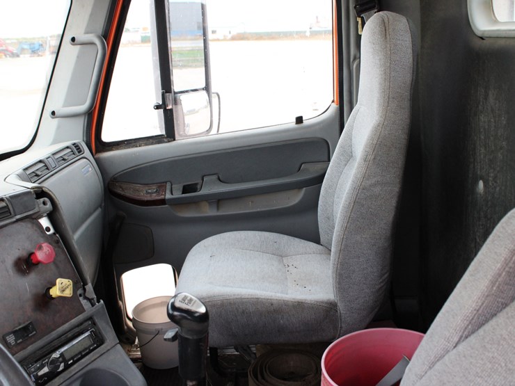 #2063-•-#2063--2006-freightliner-century-classic-s/t-semi-image-37