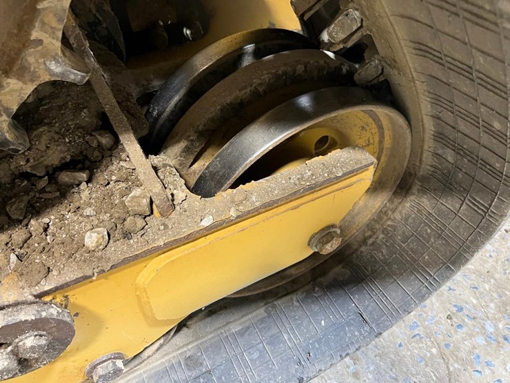 2022-caterpillar-289d3-image-15