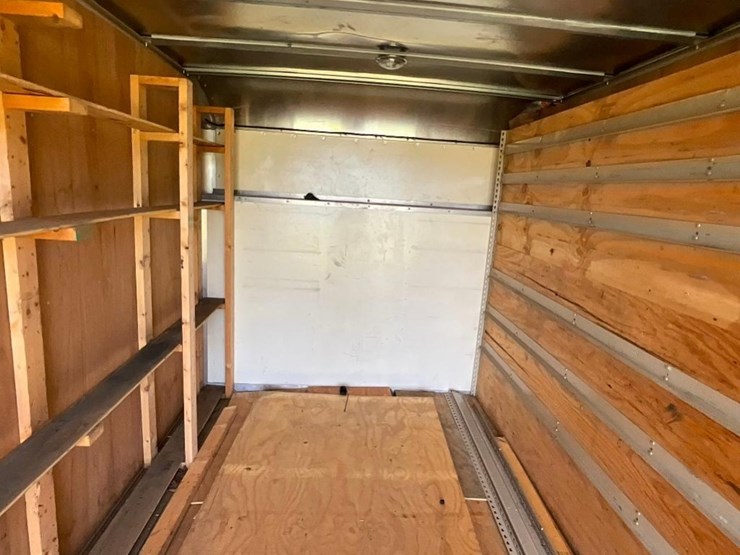 2014-ford-e350-image-17