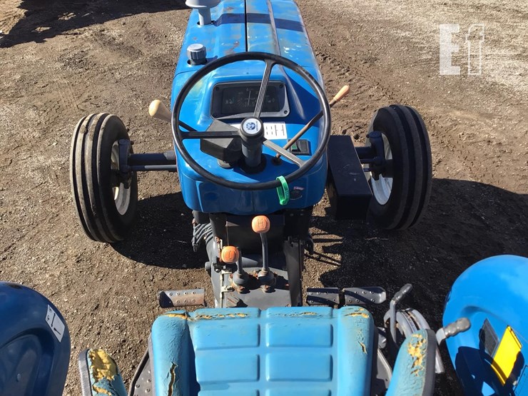 1995-ford-3930-image-11