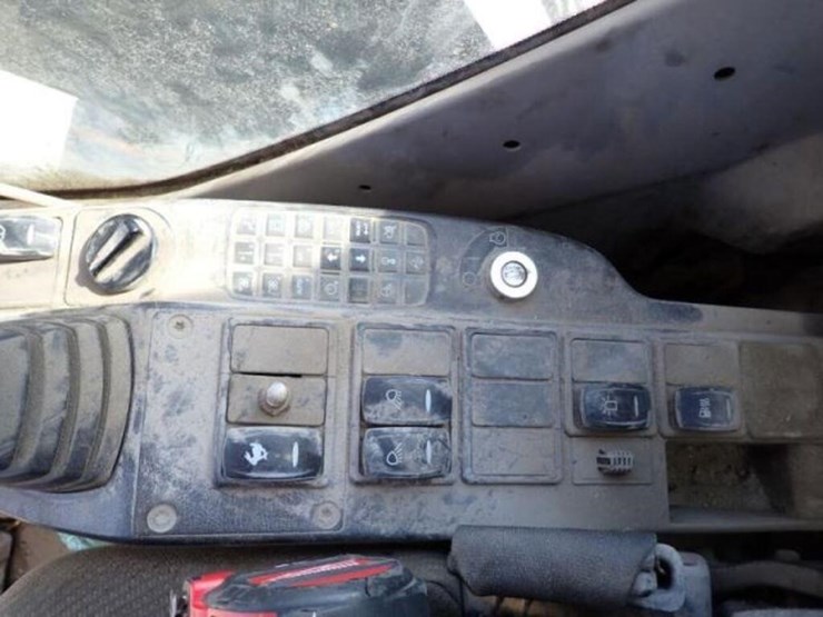 2014-volvo-ecr305cl-image-15