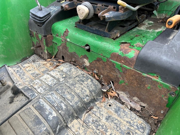 john-deere-4600-image-41