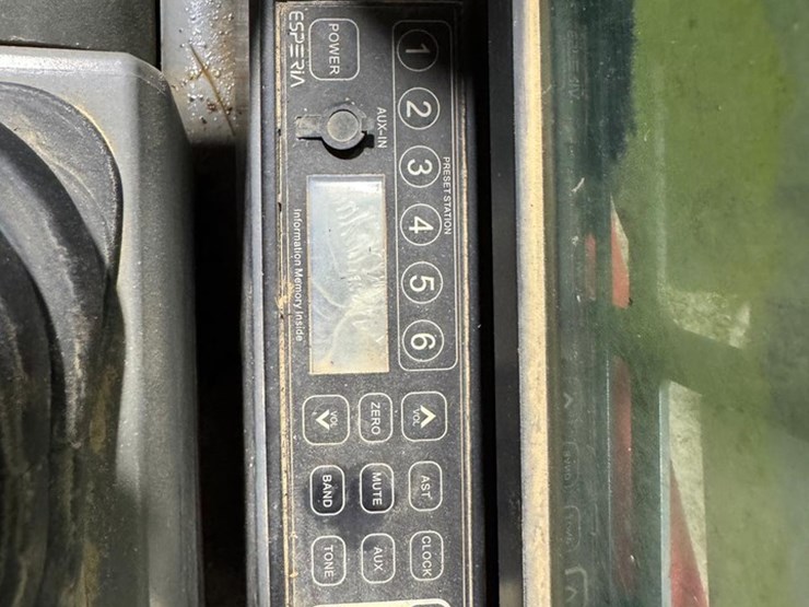 takeuchi-tl230-image-22