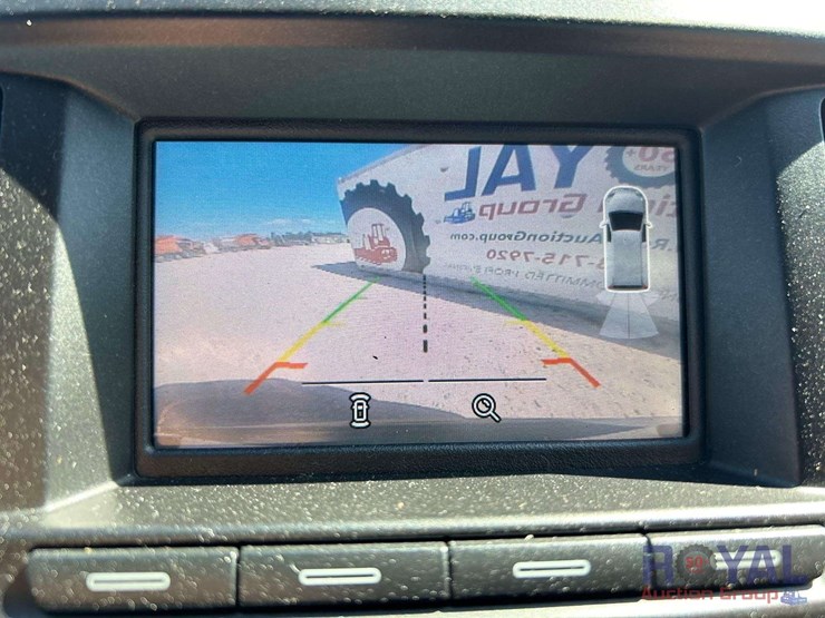 2018-ford-explorer-image-19