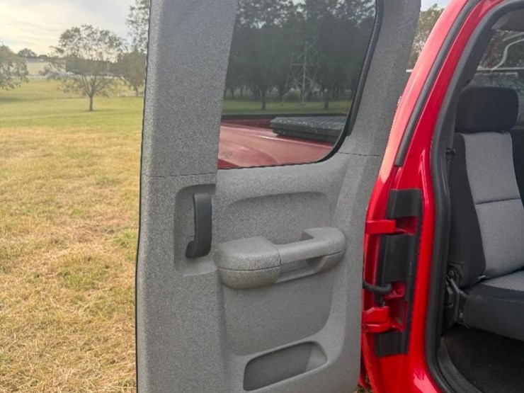 2007-chevrolet-silverado-1500-image-17