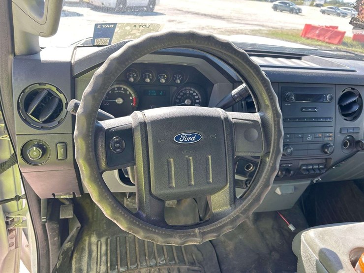 2012-ford-f350-image-11