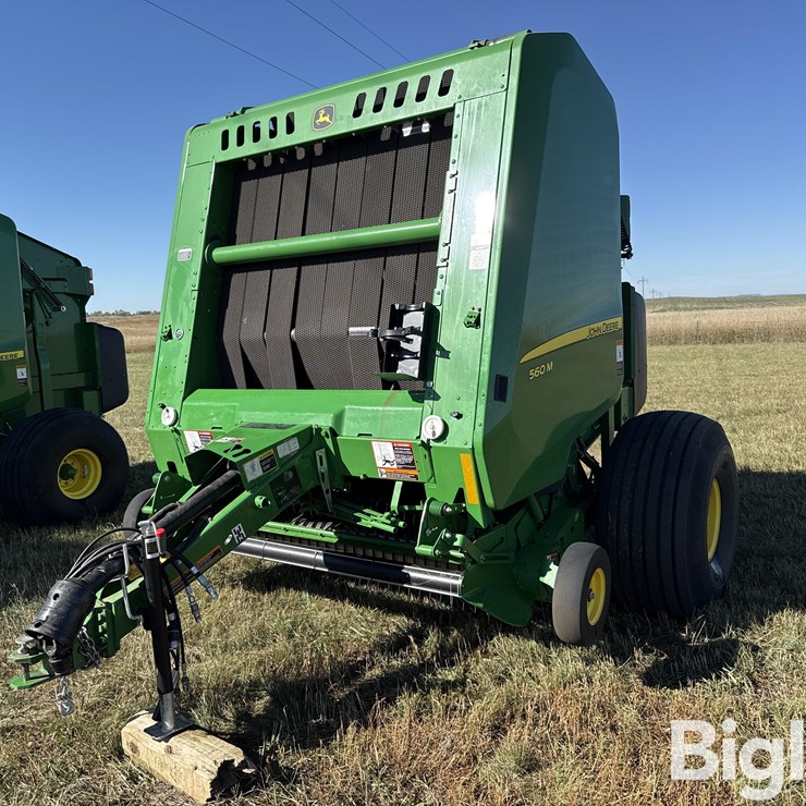 2022 JOHN DEERE 560M