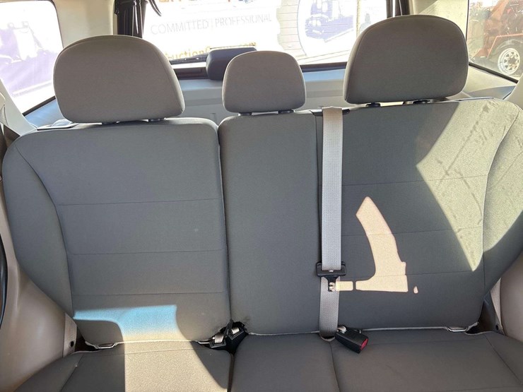 2011-ford-escape-image-21