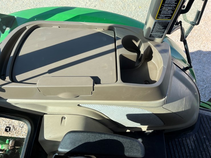 2016-john-deere-5100e-image-18