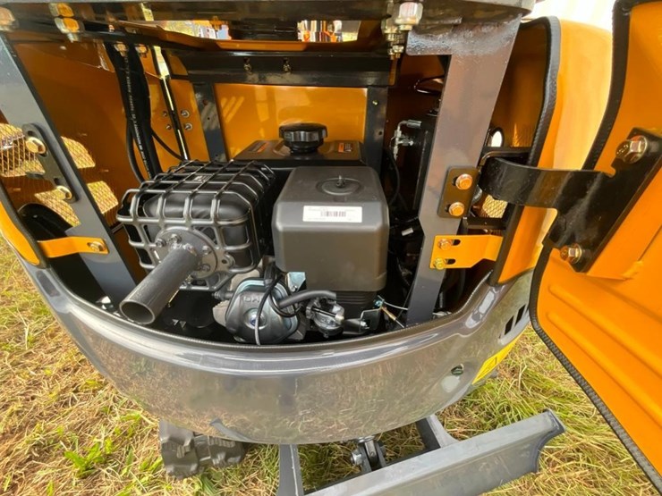 unused-cfg-qk18r-mini-excavator-(rato-image-6