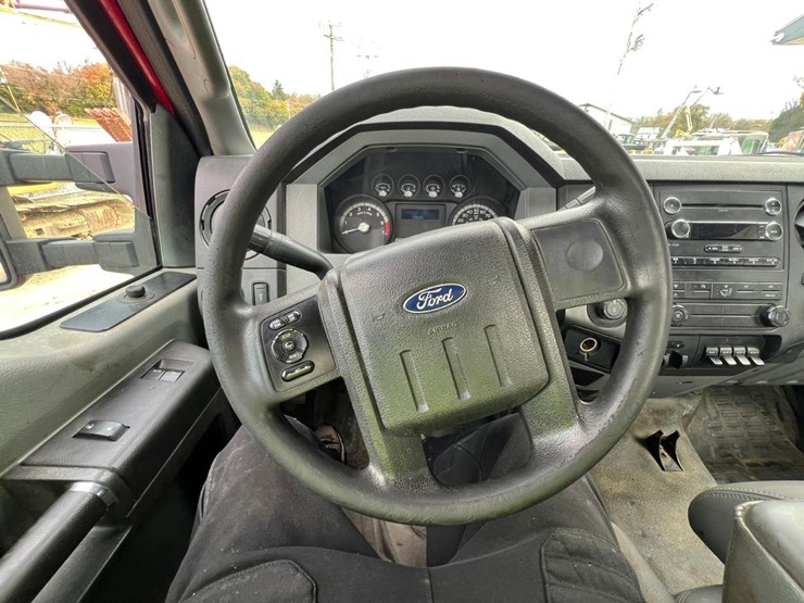 2012-ford-f350-image-25